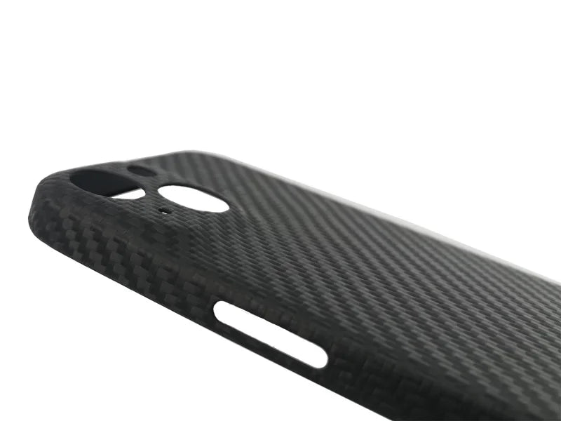 Carbon Cover für iPhone 13