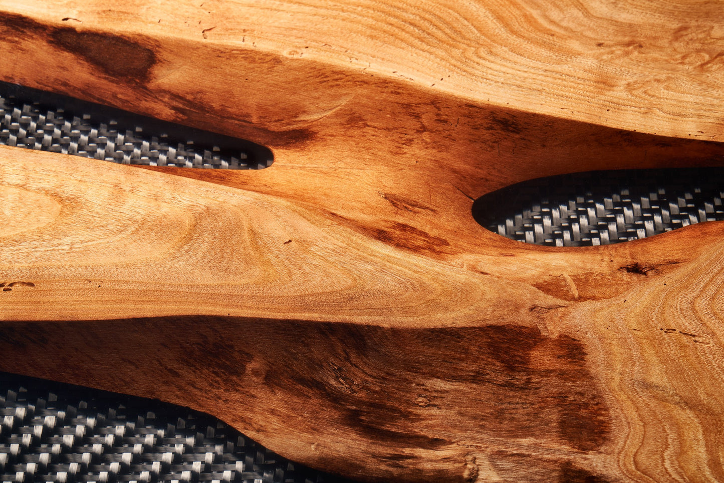 Carbon - Epoxidharz Holztisch