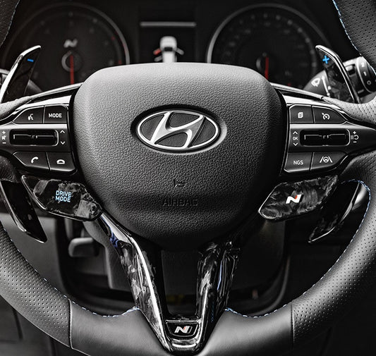 Lenkradspanne + Buttons forged Carbon - Set Passend für Hyundai 130 N / 120 N